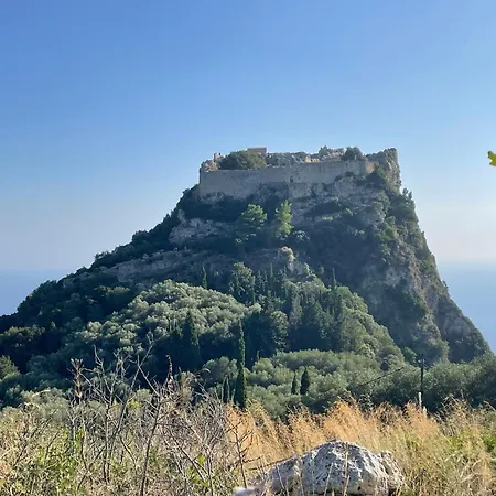 Sal'egli Villa Faiakes